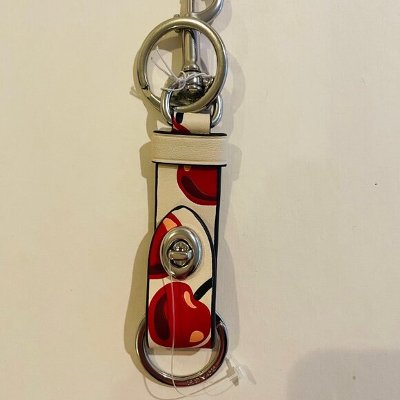 COACH TRIGGER SNAP BAG CHARM KEY FOB W/ CHERRY PRINT: Red,white CZ088 - Picture 3 of 16